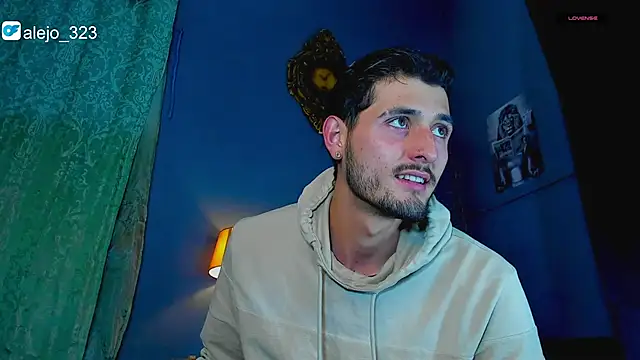 alejo  323   online show from February 24, 2026, 2:31 am