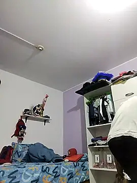 Lale-Adrian online show from December 17, 2025, 11:55 pm