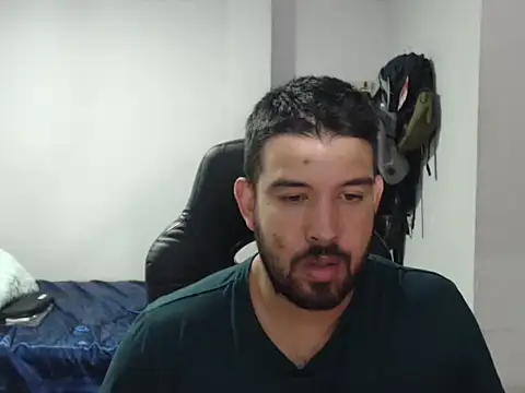 Axel11113 online show from October 6, 2025, 2:20 am