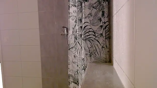 Hijuga online show from November 18, 2025, 6:34 pm