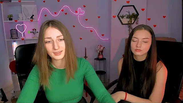 eva smiith  online show from February 20, 2026, 6:48 am