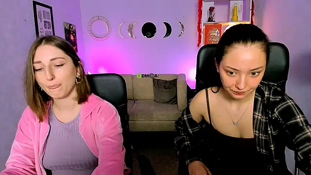 eva smiith  online show from April 15, 2026, 5:47 am