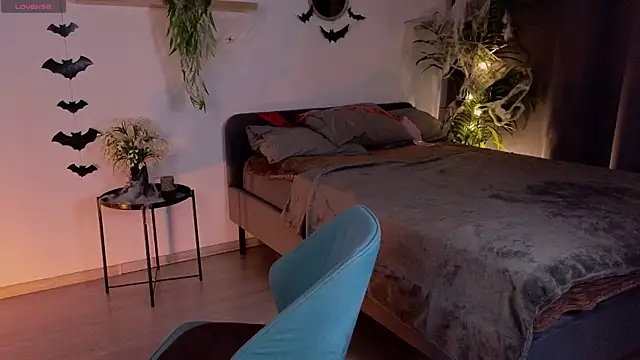 Snapshot of Ashley_Glen chatting on October 28, 2025, 7:45 am Ashley Glen online show from October 28, 2025, 7:45 am