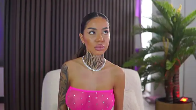 KiaraMoreno online show from September 13, 2025, 8:47 am