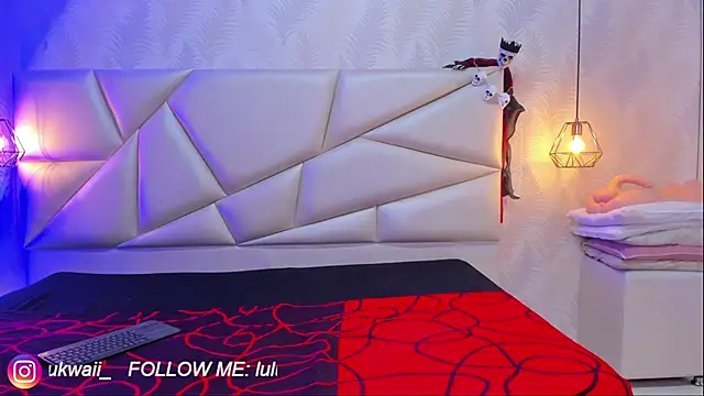 lulukawai16 online show from October 7, 2025, 7:11 pm