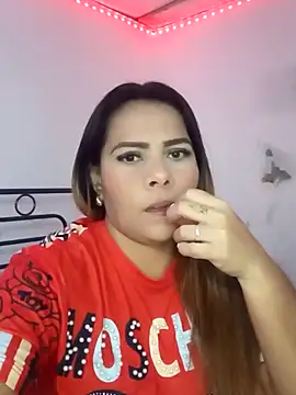 camila rogue online show from October 28, 2025, 1:03 pm