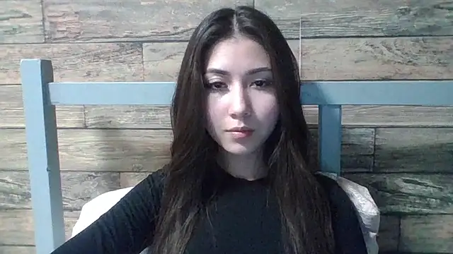 Virginia Hicks online show from October 4, 2025, 6:06 pm