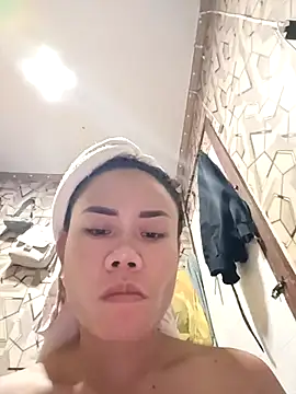 sexhot 22 online show from March 24, 2026, 10:42 am