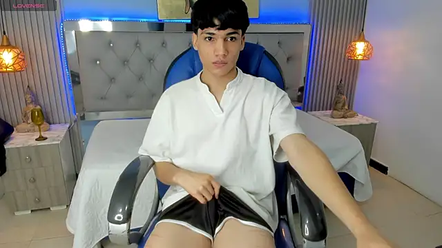 SamBlack  online show from June 5, 2026, 12:44 pm