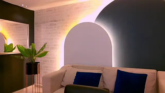 Snapshot of AgathaKondo_ chatting on November 14, 2025, 8:40 pm AgathaKondo online show from November 14, 2025, 8:40 pm