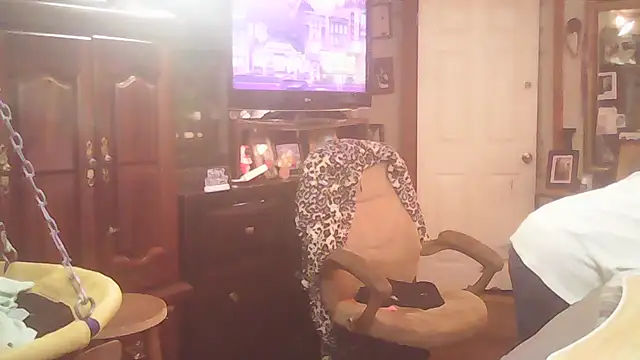 BonnienClyde5421 online show from February 26, 2026, 8:52 pm