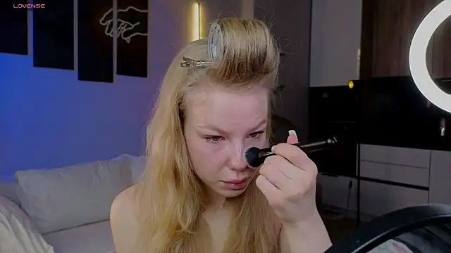 emilyshepar d online show from June 4, 2026, 3:01 am