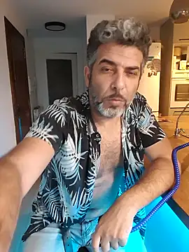 Snapshot of Buen_Pete chatting on October 31, 2025, 10:11 pm Buen Pete online show from October 31, 2025, 10:11 pm