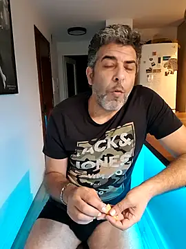 Snapshot of Buen_Pete chatting on November 4, 2025, 9:25 pm Buen Pete online show from November 4, 2025, 9:25 pm