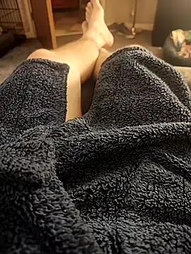 hubbyfun19 online show from October 20, 2025, 4:57 am