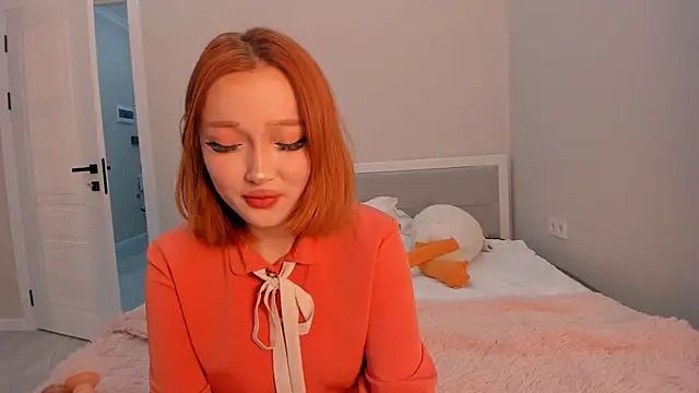 yuna loon online show from October 1, 2025, 2:12 pm