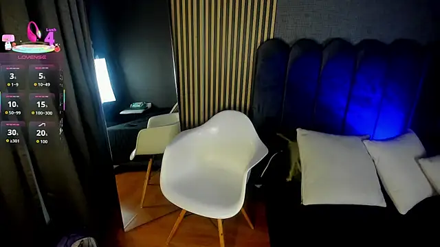 Snapshot of Gina_77 chatting on October 29, 2025, 12:07 pm Gina 77 online show from October 29, 2025, 12:07 pm