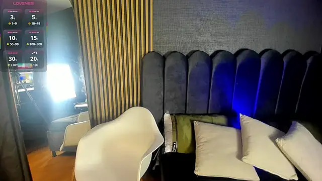 Snapshot of Gina_77 chatting on November 4, 2025, 12:04 pm Gina 77 online show from November 4, 2025, 12:04 pm