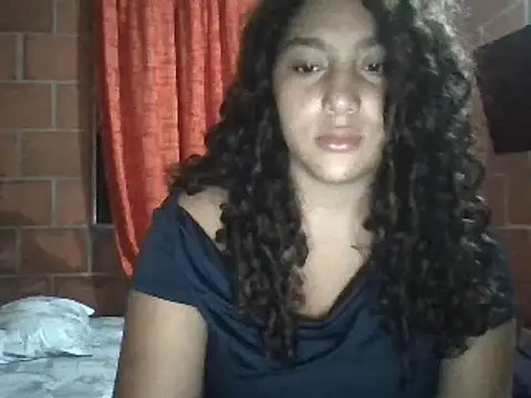 Snapshot of AnaisVelvet11 chatting on October 12, 2025, 11:48 pm AnaisVelvet11 online show from October 12, 2025, 11:48 pm