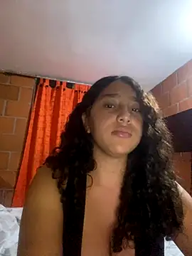 Snapshot of AnaisVelvet11 chatting on November 11, 2025, 12:21 am AnaisVelvet11 online show from November 11, 2025, 12:21 am