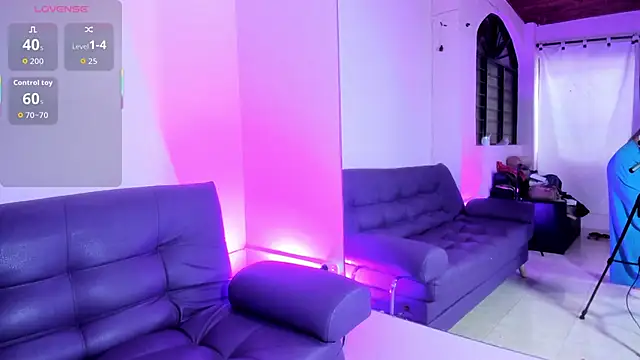 AntonellaJohnston online show from September 16, 2025, 12:17 pm