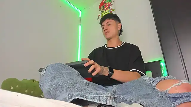 Mateo Escobar online show from January 10, 2026, 3:41 am