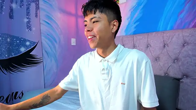 Snapshot of MaxiWildd chatting on February 16, 2026, 12:34 pm MaxiWildd online show from February 16, 2026, 12:34 pm