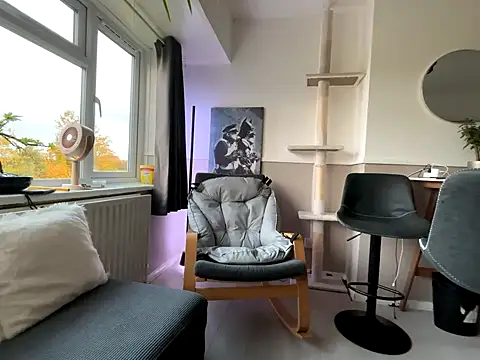 Dilfcam101 online show from October 9, 2025, 6:55 am