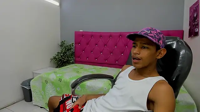 Rory castro online show from October 4, 2025, 7:23 pm