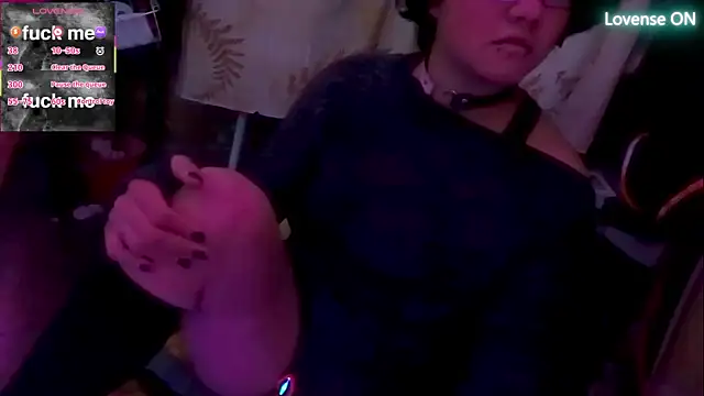 Ftm Bunny online show from December 17, 2025, 12:33 pm