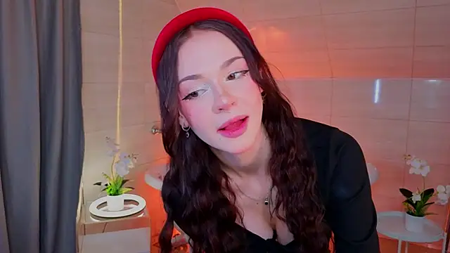 Snapshot of Adetta chatting on April 30, 2026, 3:13 am Adetta online show from April 30, 2026, 3:13 am
