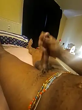 solofe19 online show from October 9, 2025, 8:34 am