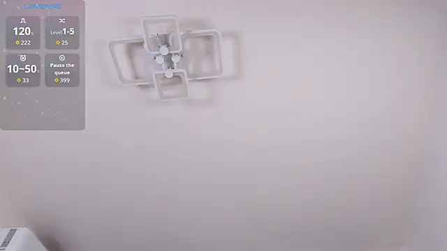 OdelynaFrake online show from December 19, 2025, 11:17 am