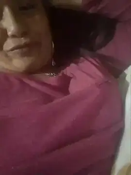 Snapshot of Moro_25 chatting on April 12, 2026, 2:22 pm Moro 25 online show from April 12, 2026, 2:22 pm