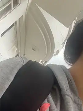 AlliceWinter online show from September 27, 2025, 11:37 am