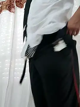 Bradd 32 online show from February 9, 2026, 11:47 am