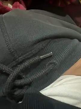 adiluci1 online show from October 18, 2025, 7:03 pm