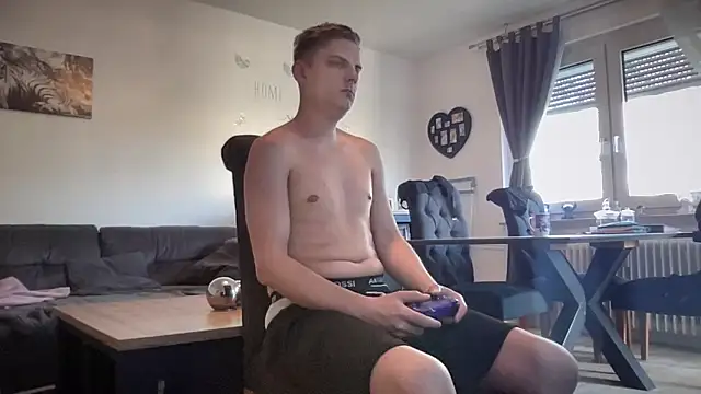 Sweetbooy90 online show from April 2, 2026, 6:22 am