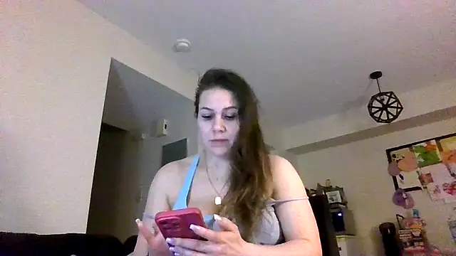 Snapshot of thedevinemama chatting on April 26, 2026, 1:58 am thedevinemama online show from April 26, 2026, 1:58 am