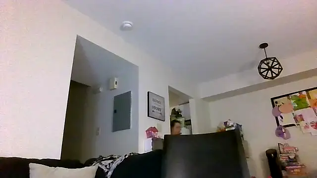 Snapshot of thedevinemama chatting on May 4, 2026, 1:34 am thedevinemama online show from May 4, 2026, 1:34 am