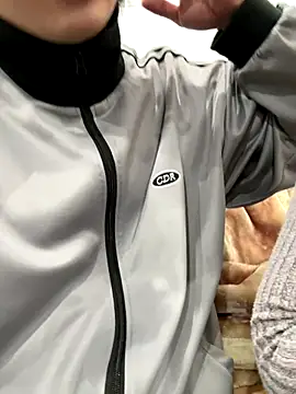 C-4bomb online show from December 14, 2025, 5:13 am