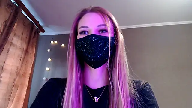 Snapshot of Iris_lave chatting on April 27, 2026, 4:38 pm Iris lave online show from April 27, 2026, 4:38 pm