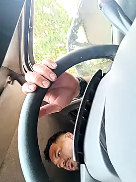 Snapshot of Frank0021 chatting on October 16, 2025, 8:54 pm Frank0021 online show from October 16, 2025, 8:54 pm