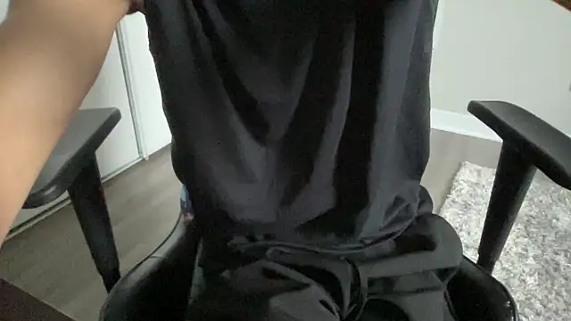 0xdeexnutz online show from October 23, 2025, 3:22 pm