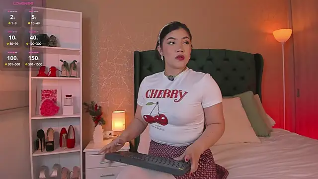 naughty fun room online show from November 4, 2025, 11:04 pm