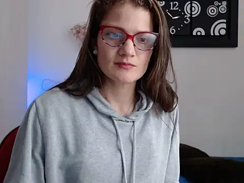 Camila-ventura online show from October 2, 2025, 7:54 pm