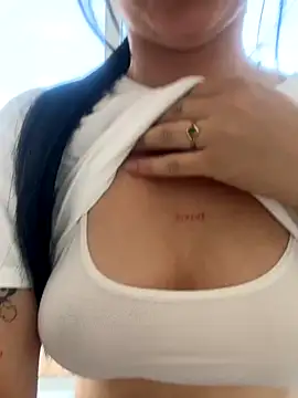 lucy grey25 online show from November 8, 2025, 5:34 pm