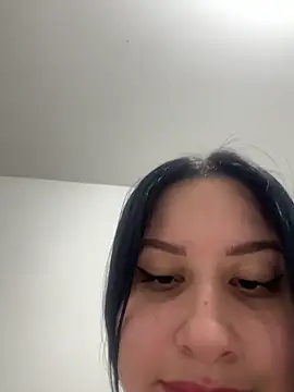 lucy grey25 online show from December 17, 2025, 10:16 pm