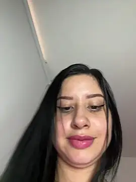 lucy grey25 online show from March 10, 2026, 3:17 pm