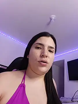 demi chan online show from April 15, 2026, 9:16 am